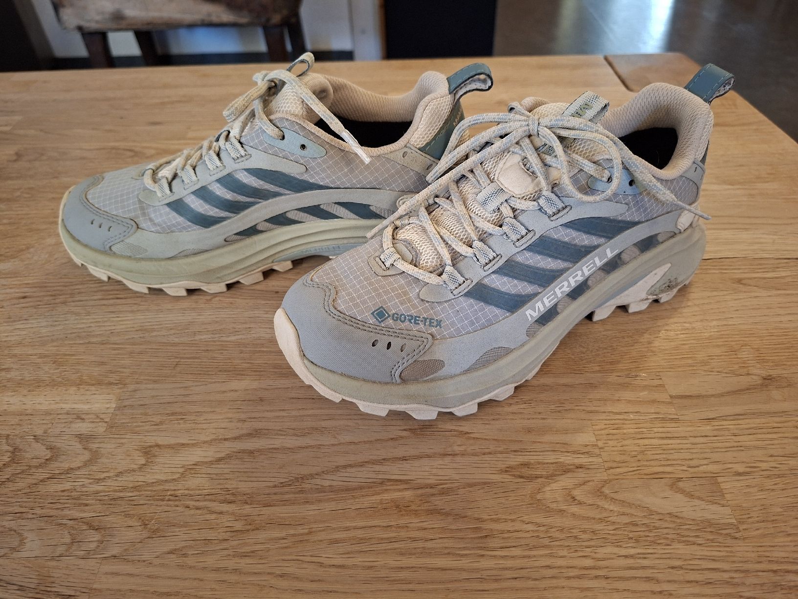 Merrell Damenschuhe: Merrell Damen Wanderschuhe Gore-Tex Grösse 37  – Gebraucht aus Leuk-Stadt von See_Lin 4
