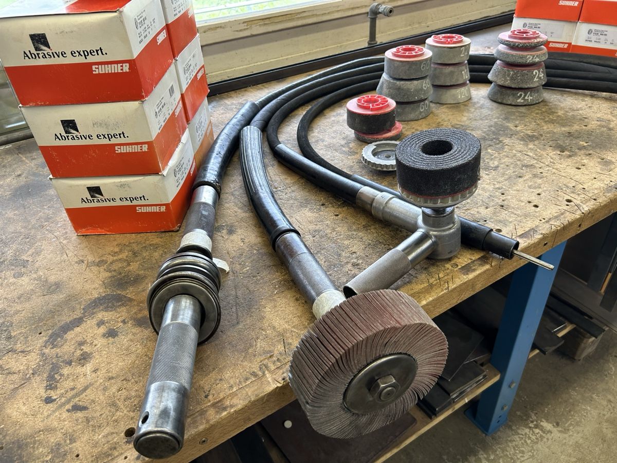 Suhner Alle Maschinen: Suhner DKM5 viel Zubehör – Gebraucht aus Olten von Gwindel 3