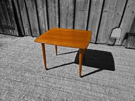 Teak-Beistelltischchen  Alberts Tibro