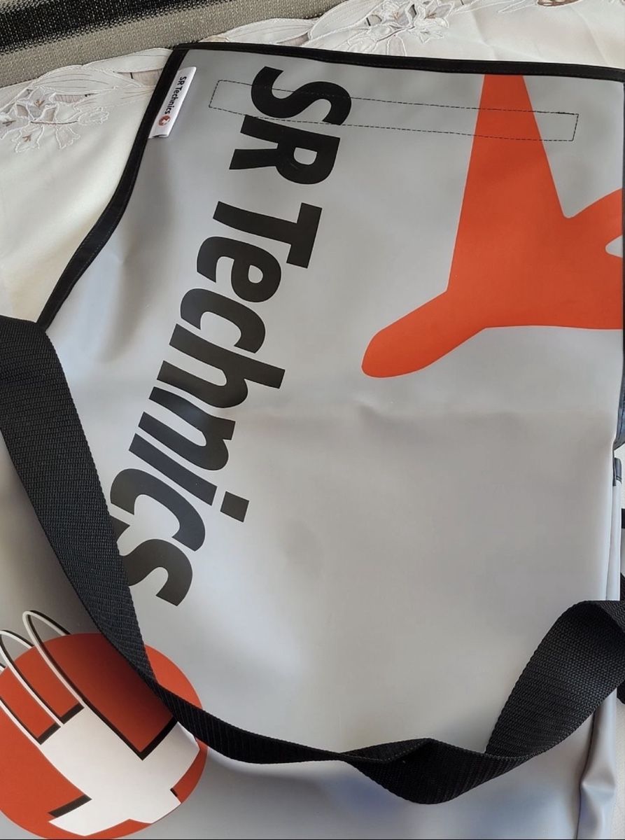 Borse: SR Technics Kuriertasche / Umhängetasche Grau - Selten! – Nuovo e nell'imballaggio originale da Opfikon venduto da usakli86