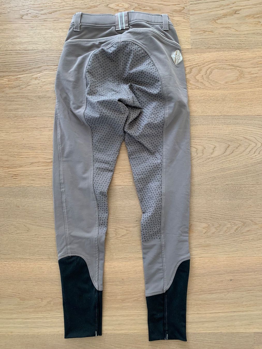 Felix Bühler Pantaloni: Reithose grau Felix Bühler Gr. 32 – Usato da Signau venduto da stalder-langenegger 1