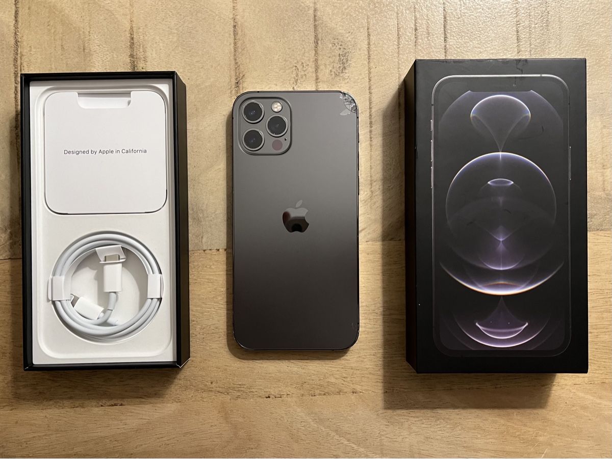 Apple Handys / Smartphones: iPhone 12 Pro | 512 GB | Graphit – Neu (gemäss Beschreibung) aus Zürich von