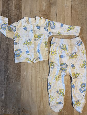 Süsser Baby Pyjama Gr. 62/68, Zweiteiler 🐝