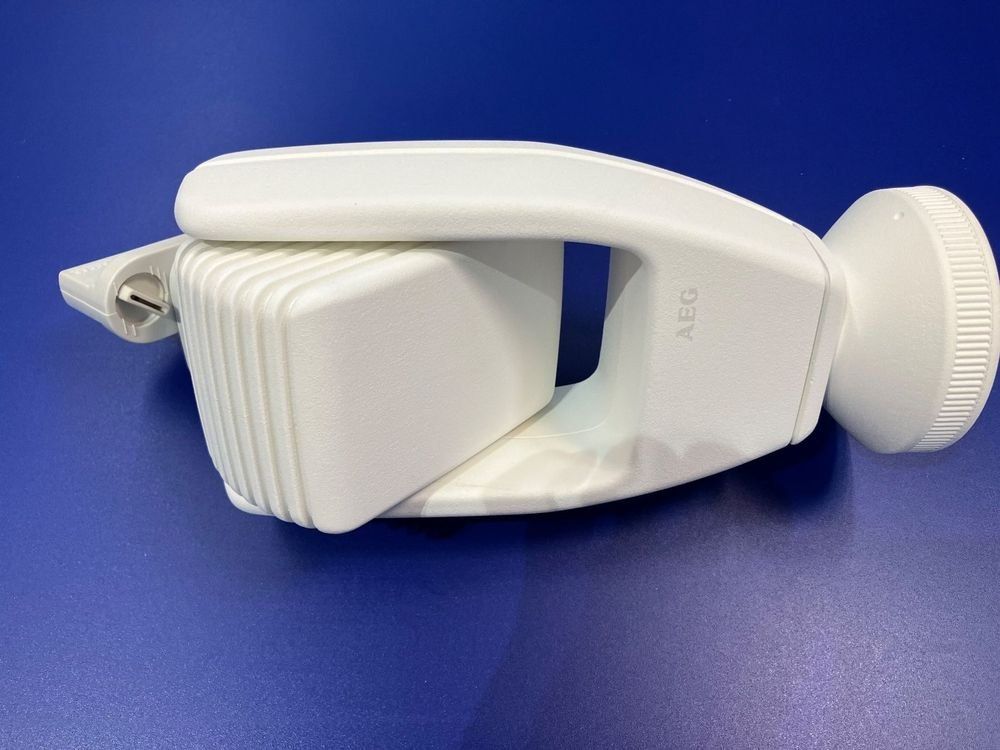 Lampade: 5 Stück AEG Strato-Halogen Strahler mit 3-Ph. Adapter – Usato da Neunkirch venduto da liquidationen_8152 6