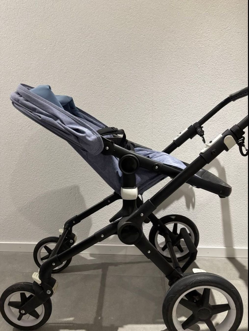 Bugaboo Kinderwagen: Bugaboo Fox Kinderwagen mit viel Zubehör – Gebraucht aus Niederrohrdorf von cer_6kct 6