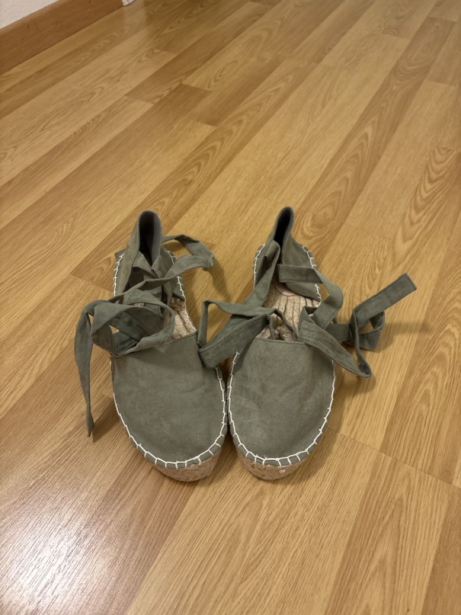 Scarpe da donna: Sommer Espadrilles mit Schnürung, Grösse 40 – Usato da Baar venduto da steffi_16 6