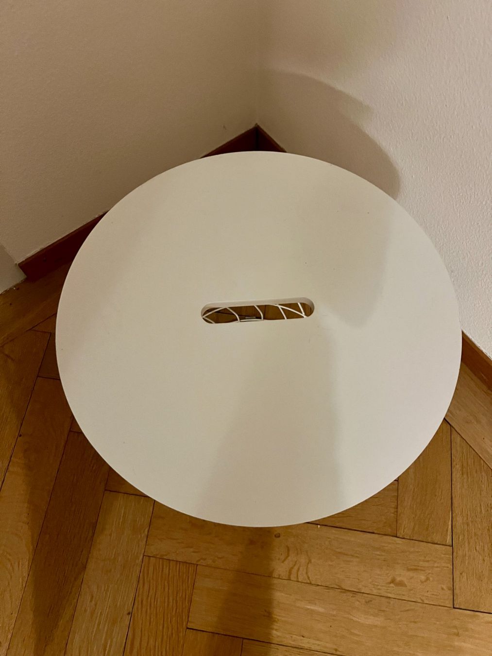 Comodini: Side table – Nuovo (secondo la descrizione) da Zürich venduto da ama_nfb8 1