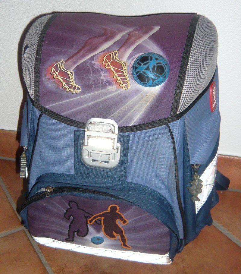 Allestimento di negozi e stand fieristici: Schultasche / Schultheke – Usato da Ruggell venduto da Dolce9