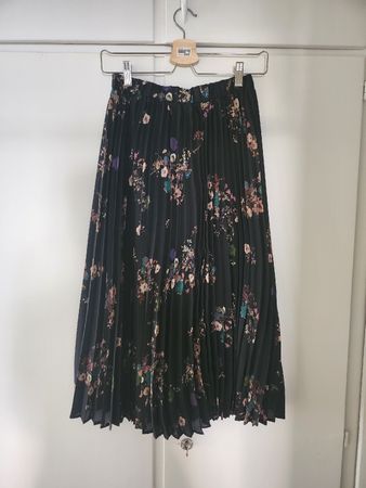 midi skirt
