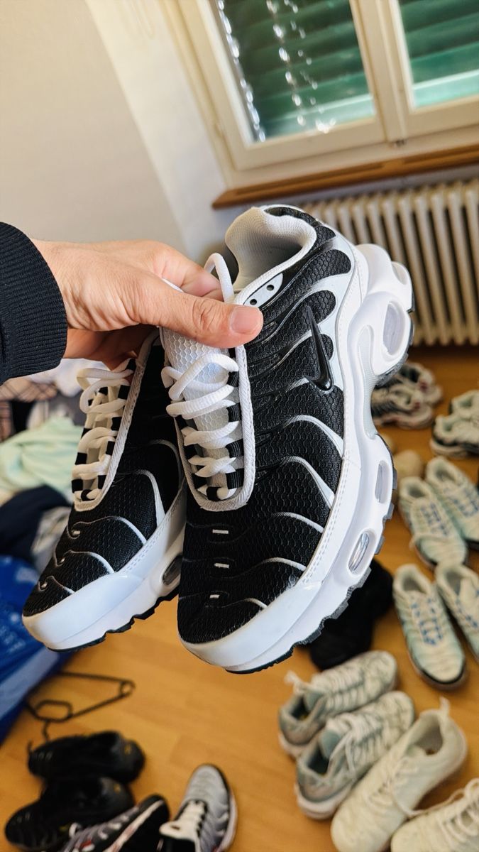 Nike Herrenschuhe: Schuhe  – Neu und originalverpackt aus Zürich von zek_v8y6 1