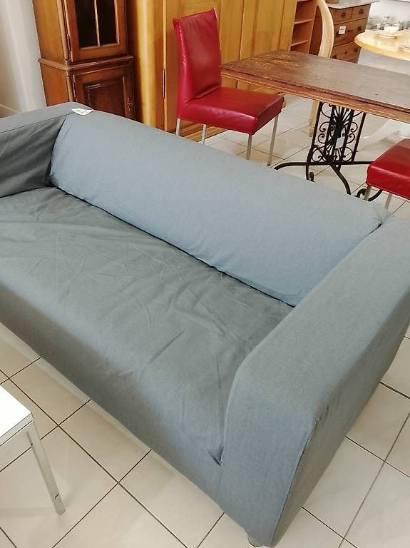Ikea Divani: Ikea Sofa mit grauen Bezug Neuwertig – Usato da Neuhausen am Rheinfall venduto da galleria13 1