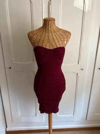 DAY & NIGHT - Kleid weinrot gerafft XS