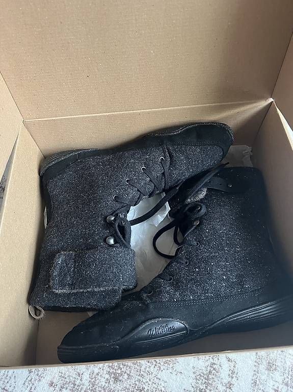 Chaussures hommes: Wildling Krähe in Grösse 40. – D'occasion à Vaduz par Sharon.W 3
