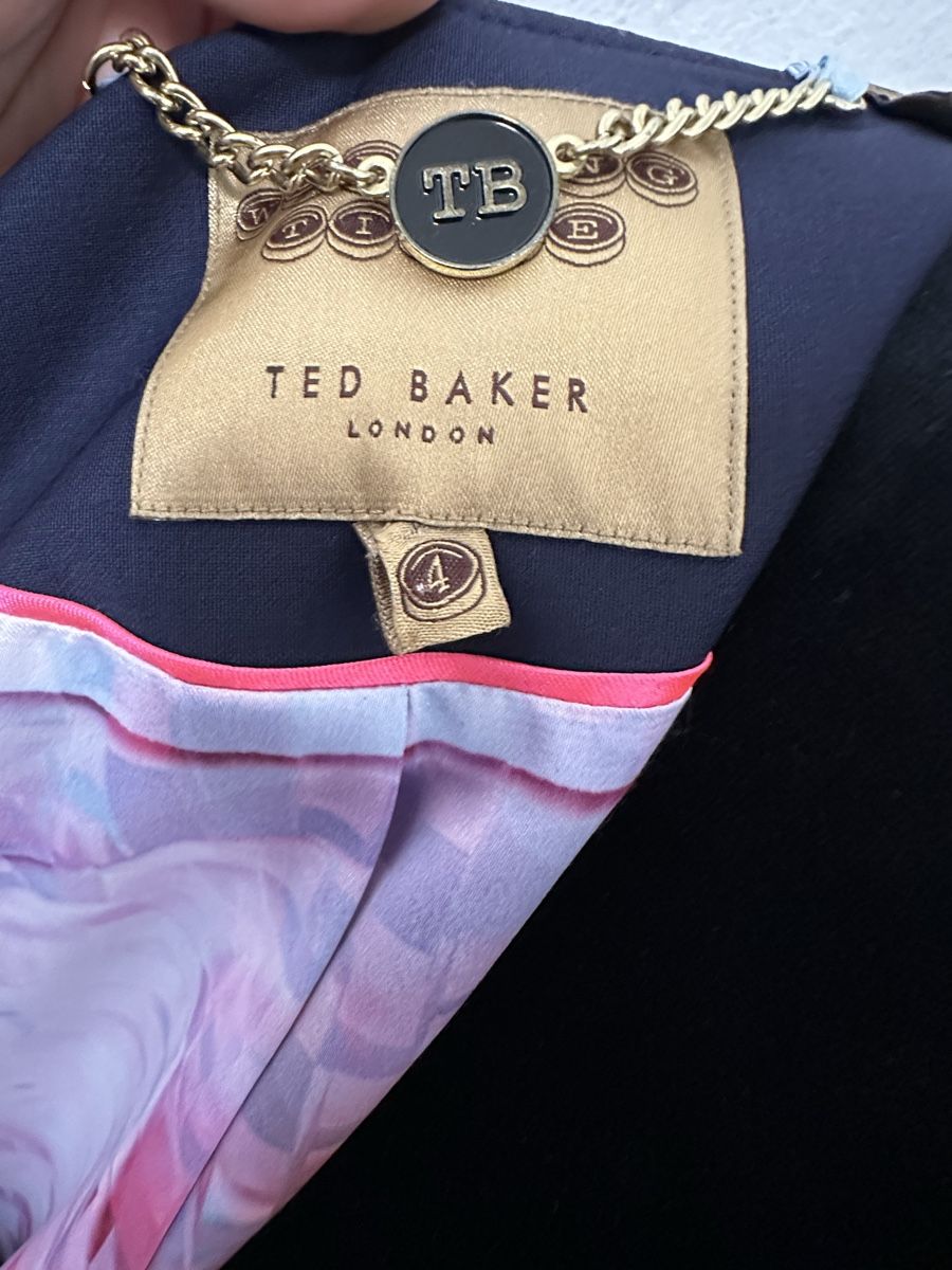 Ted Baker Jacken: TED BAKER Blazer TB4 NP 499 – Gebraucht aus Richterswil von chikolina01 5