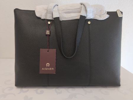 Aigner Handtasche Leder.Neuzustand/ Unbenutzt