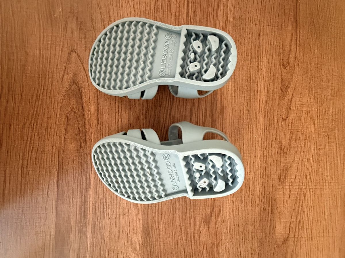 Scarpe per ragazzi: Schuhpaket Grösse 19/20 – Usato da Zürich venduto da Plant 6