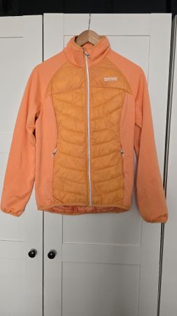 Leichte Jacke