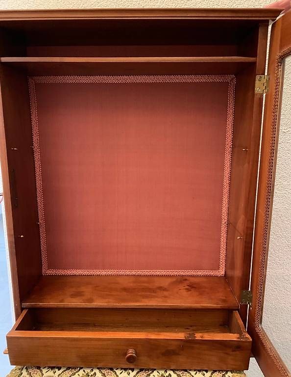 Vetrine: VITRINE ECHT NUSSBAUM, BIEDERMEIER, JG 1840 – Usato da Kappel SO venduto da Happyday125 3