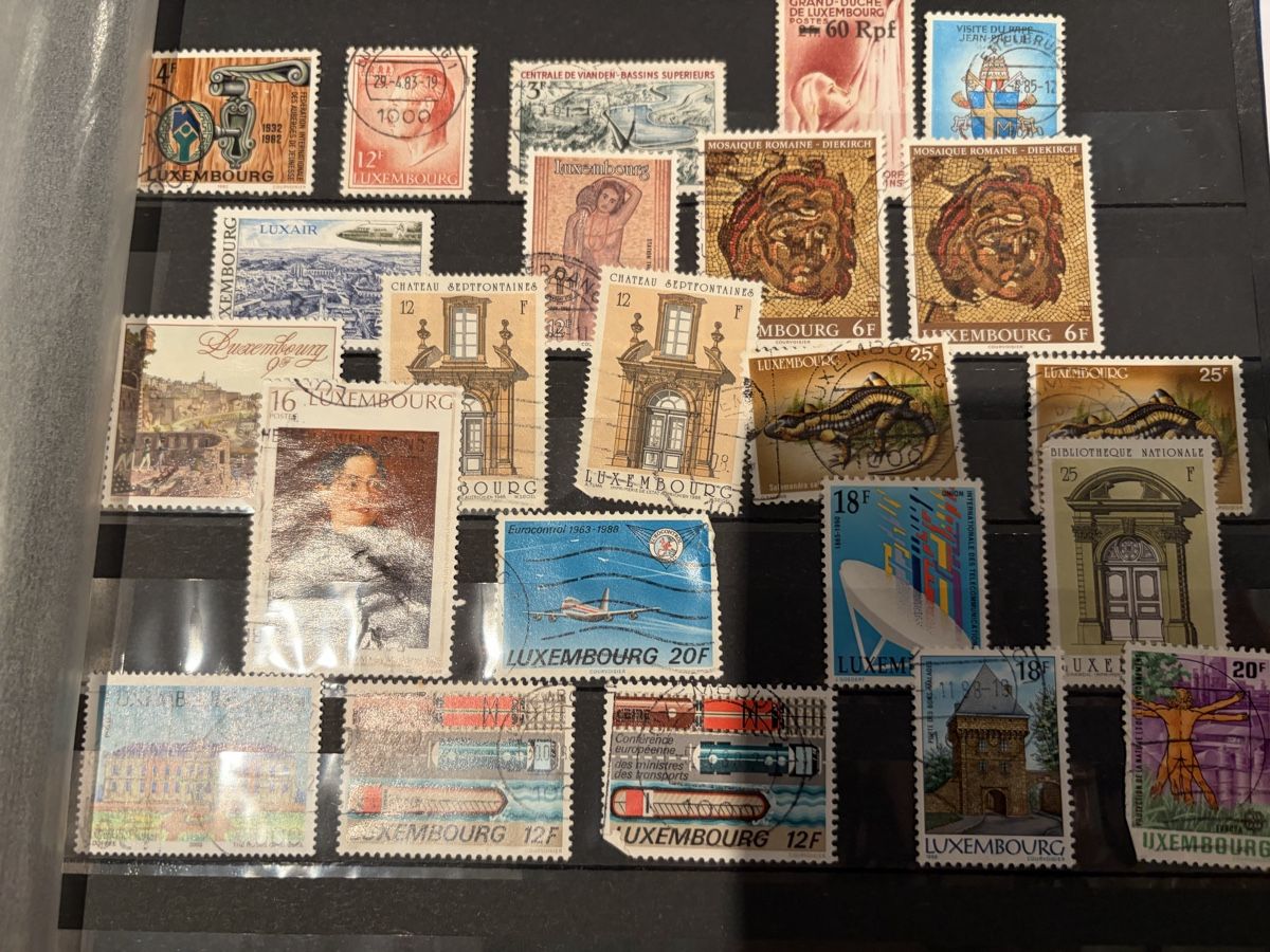 Tous les timbres: Timbres divers de divers pays  – D'occasion à Echallens par JAR69 8