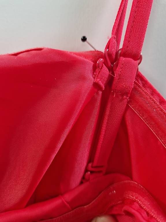 Robes: Rotes Cocktailkleid, 36 – D'occasion à Bazenheid par pat_bjs2 1
