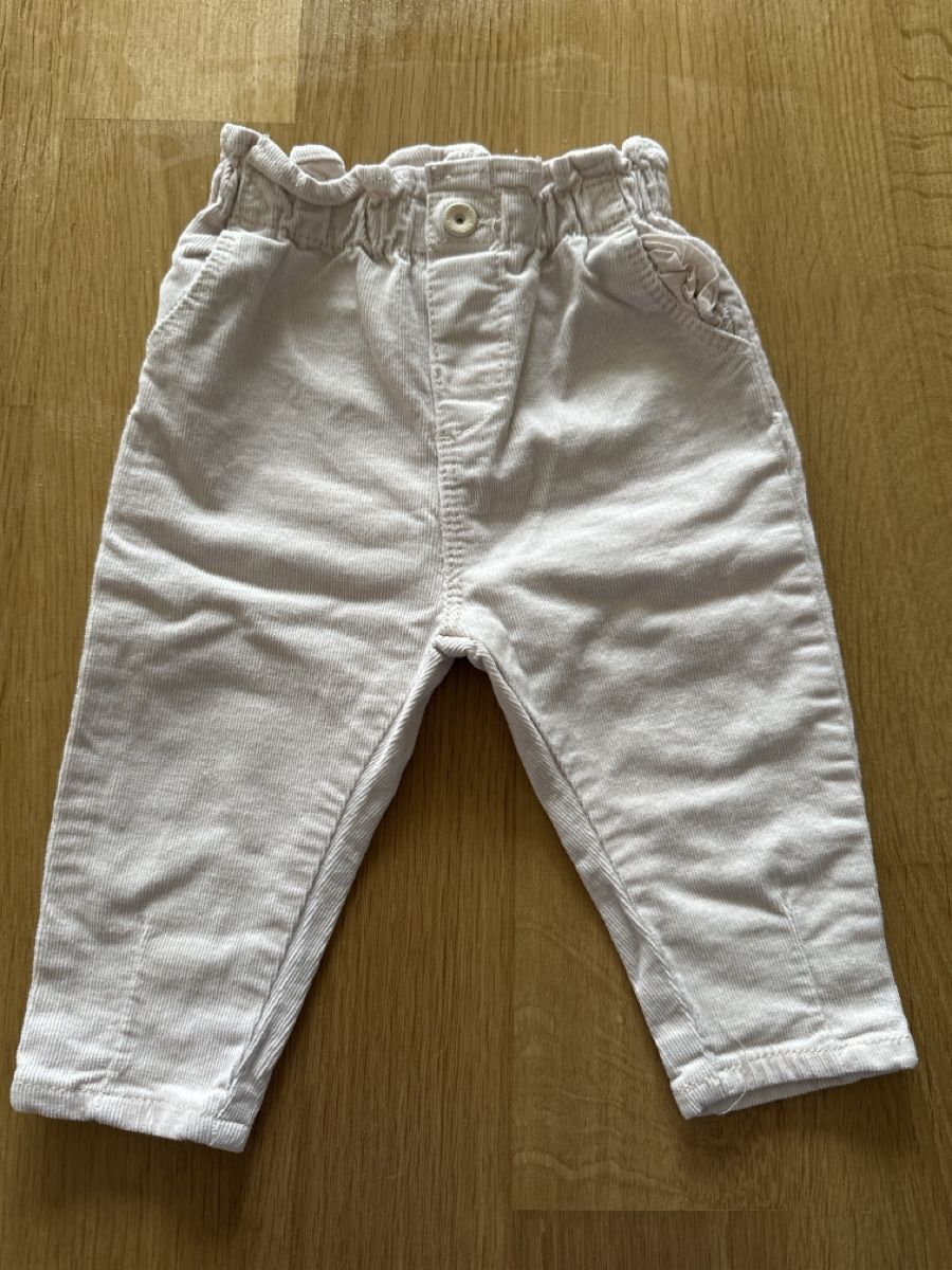 Zara Pantaloni: Zara Hose grösse 80 – Usato da Bern venduto da Tana31