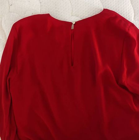 Magnifique blouse de couleur rouge, H&M, taille 38