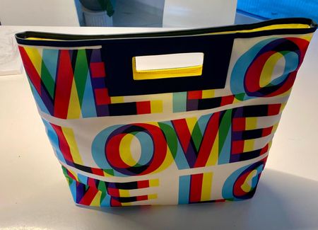 Clinique Tasche, sehr speziell, neuwertig, Top Zustand!