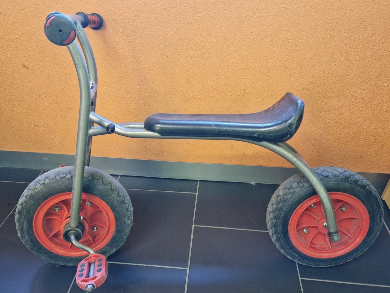 Veicoli per bambini: Kinderfahrzeug gebraucht – Usato da Seuzach venduto da SaschaFr