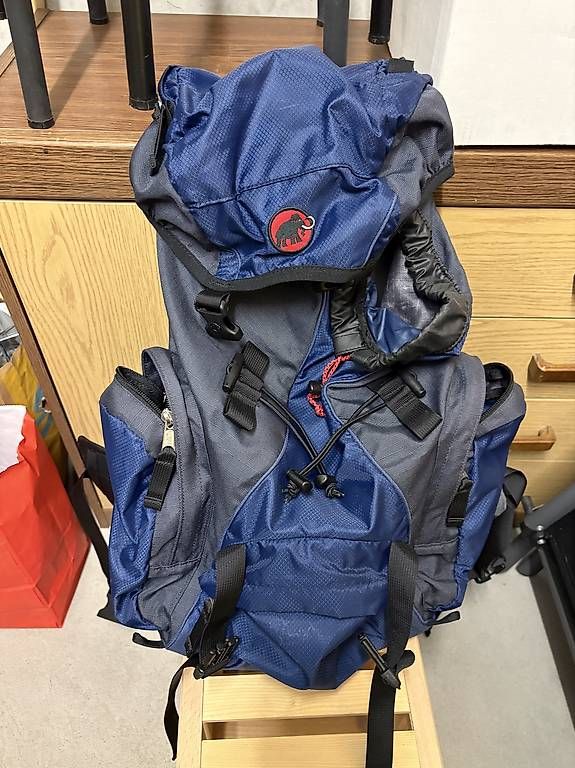 Mammut Zaini: Wanderrucksack Mammut – Usato da Altendorf venduto da Baloo7272