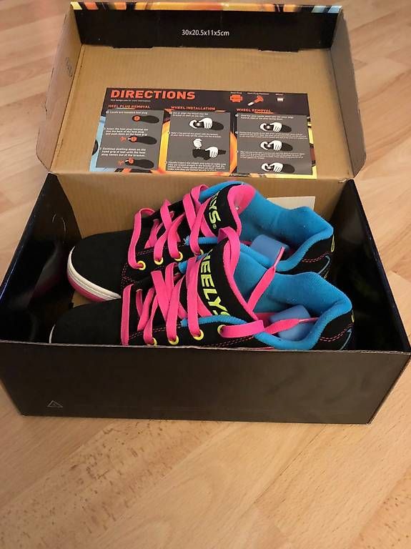 Pattini in linea & Pattini a rotelle: HELLYS Schuhe mit Rollen – Usato da Spreitenbach venduto da V.Tasev 4
