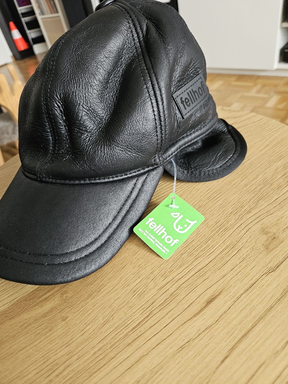 Sonstige Kleidung & Accessoires: Fellhof Lammfellmütze Bruno – Neu und originalverpackt aus St. Moritz von mpp_wv9b 1