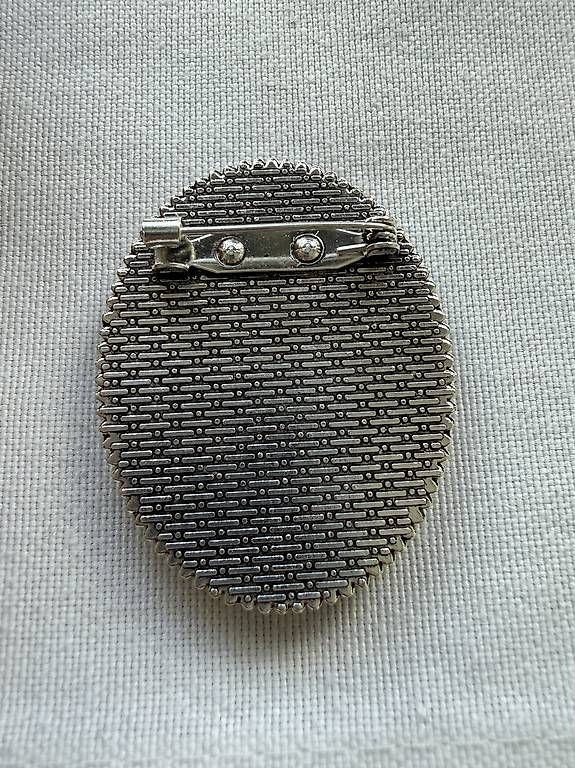 Spille & Fermagli: Handgestickte Vintage Brosche mit Rosen – Usato da Thalwil venduto da han_2b8c 1