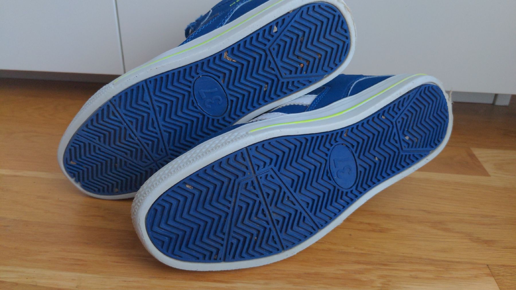Scarpe da uomo: Sneakers blau Memphis Gr. 37 – Usato da Sutz venduto da Rawypp 3