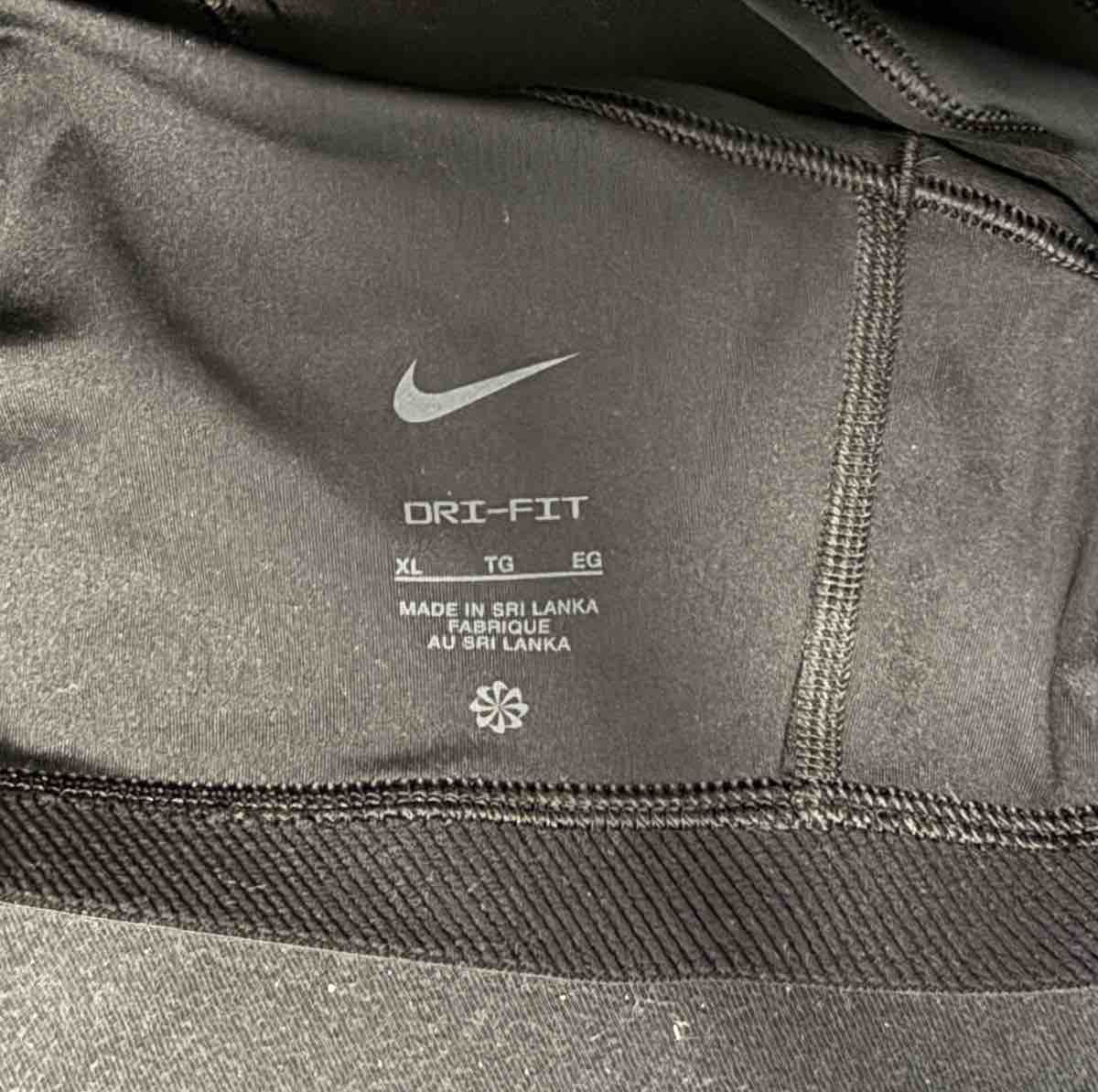 Nike Sonstige Unterwäsche: Nike Sport BH – Gebraucht aus Ottenbach von Mani769 1