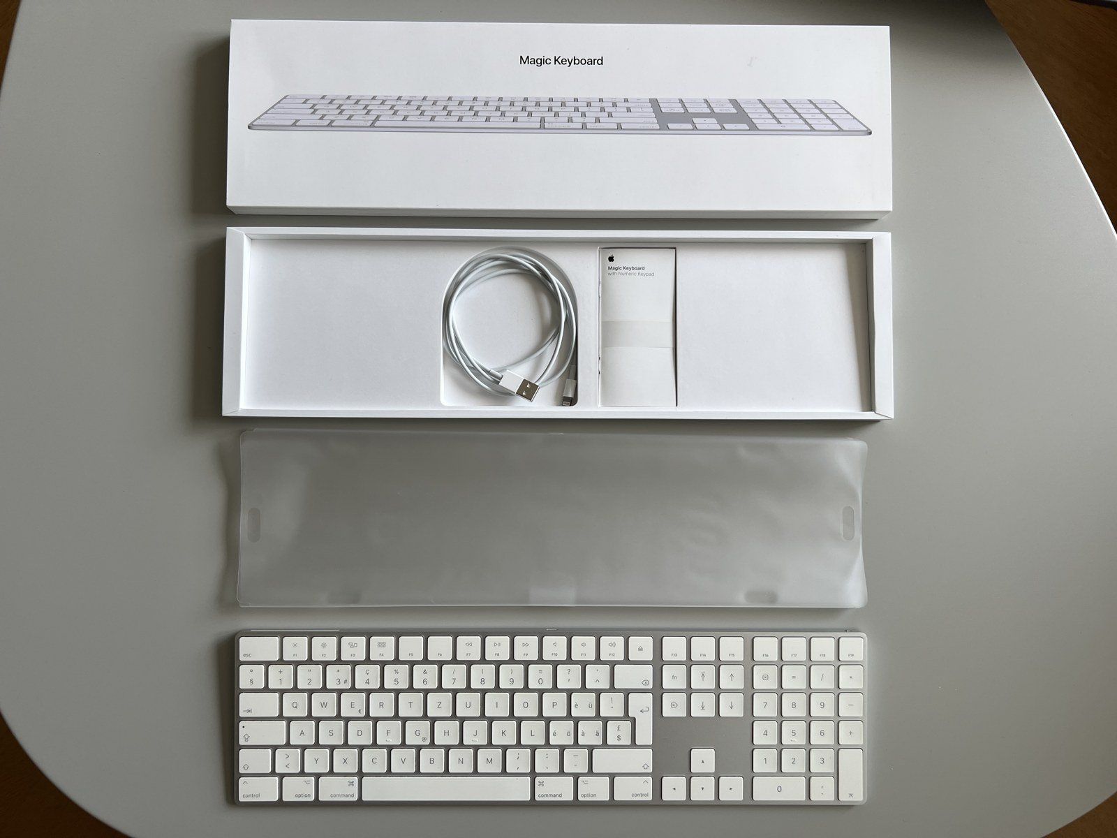 Apple Tastaturen: Apple Magic Keyboard mit Ziffernblock A1843 CH-Layout – Gebraucht aus Zürich von Kollege7 6