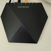 Netgear Nighthawk S8000 (GS808E) 8-Port Gigabit Gamer Switch