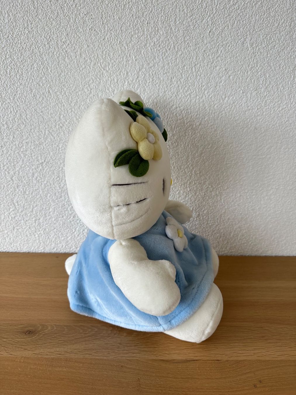 Hello Kitty Giocattoli: Hello Kitty Plüschtier gross, hellblau (38cm) – Usato da Glattpark(Opfikon) venduto da AydenM 1