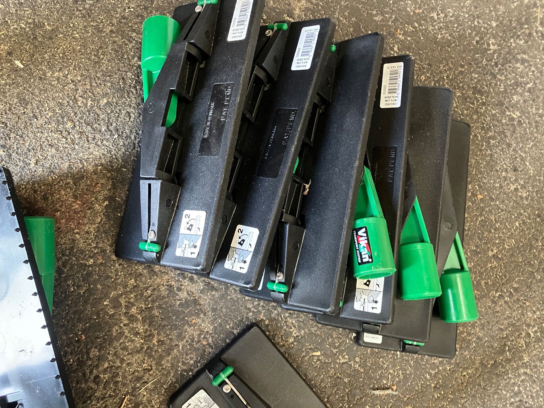 Tutti gli attrezzi: Vikan Pad Holder Schwammhalter – Nuovo (secondo la descrizione) da Andelfingen venduto da lar0uge 2