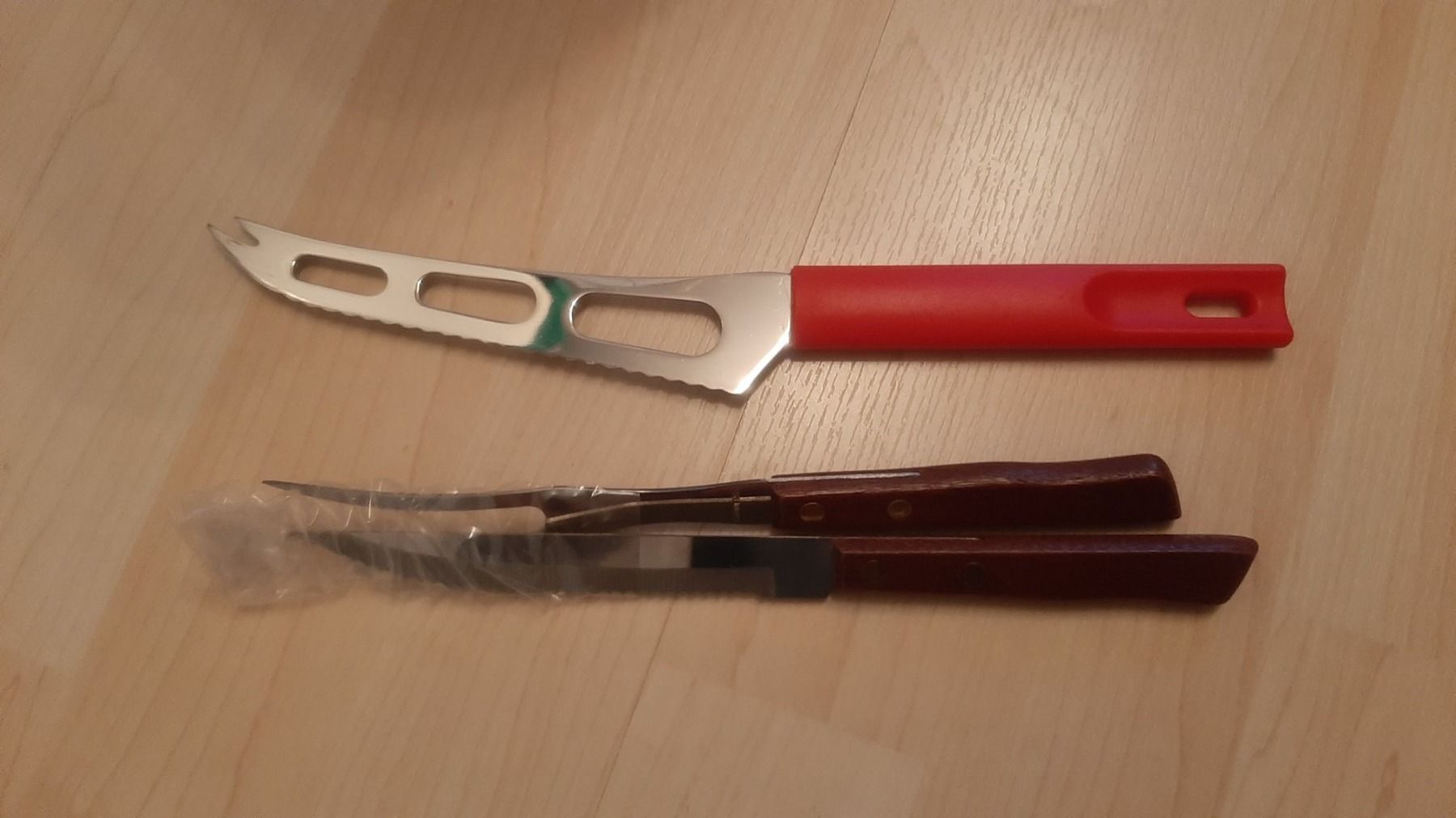 Coltelli: K..12) Pilatus sonstige Messer Set – Usato da Wil SG venduto da AmandaCreations 1