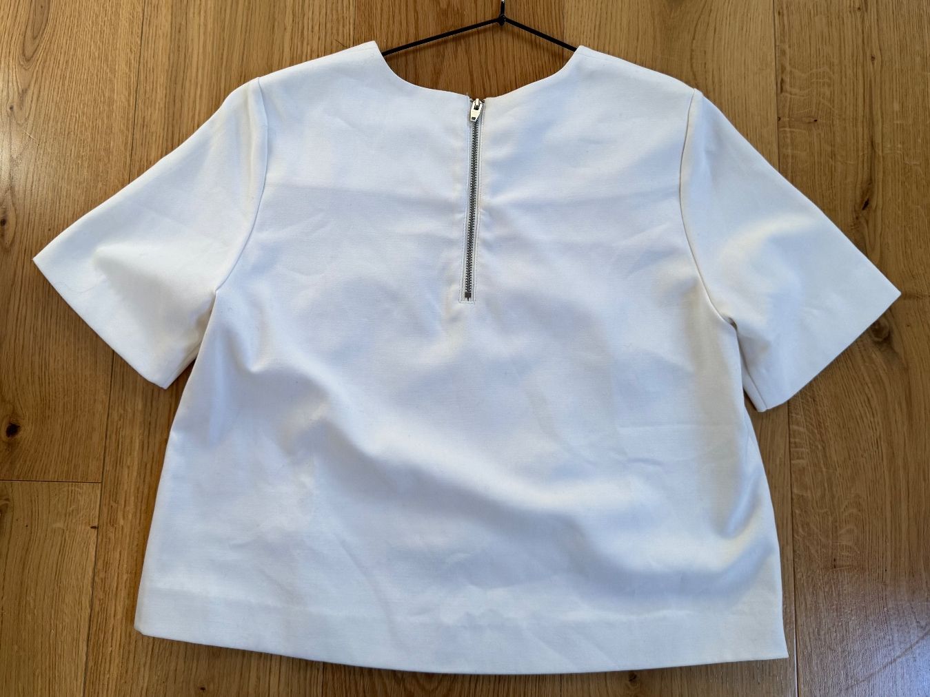 T-shirt: Maglietta bianca con applicazioni – Usato da Ascona venduto da ele_h6dk 2