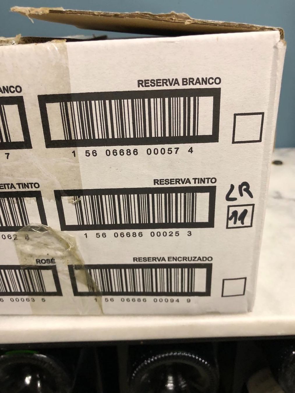 Vino: 6X 2011 QUINTA DA SAES RESERVA MIT ORIGINAL KARTON – Nuovo e nell'imballaggio originale da Münchenstein venduto da weinundspirituosen 1