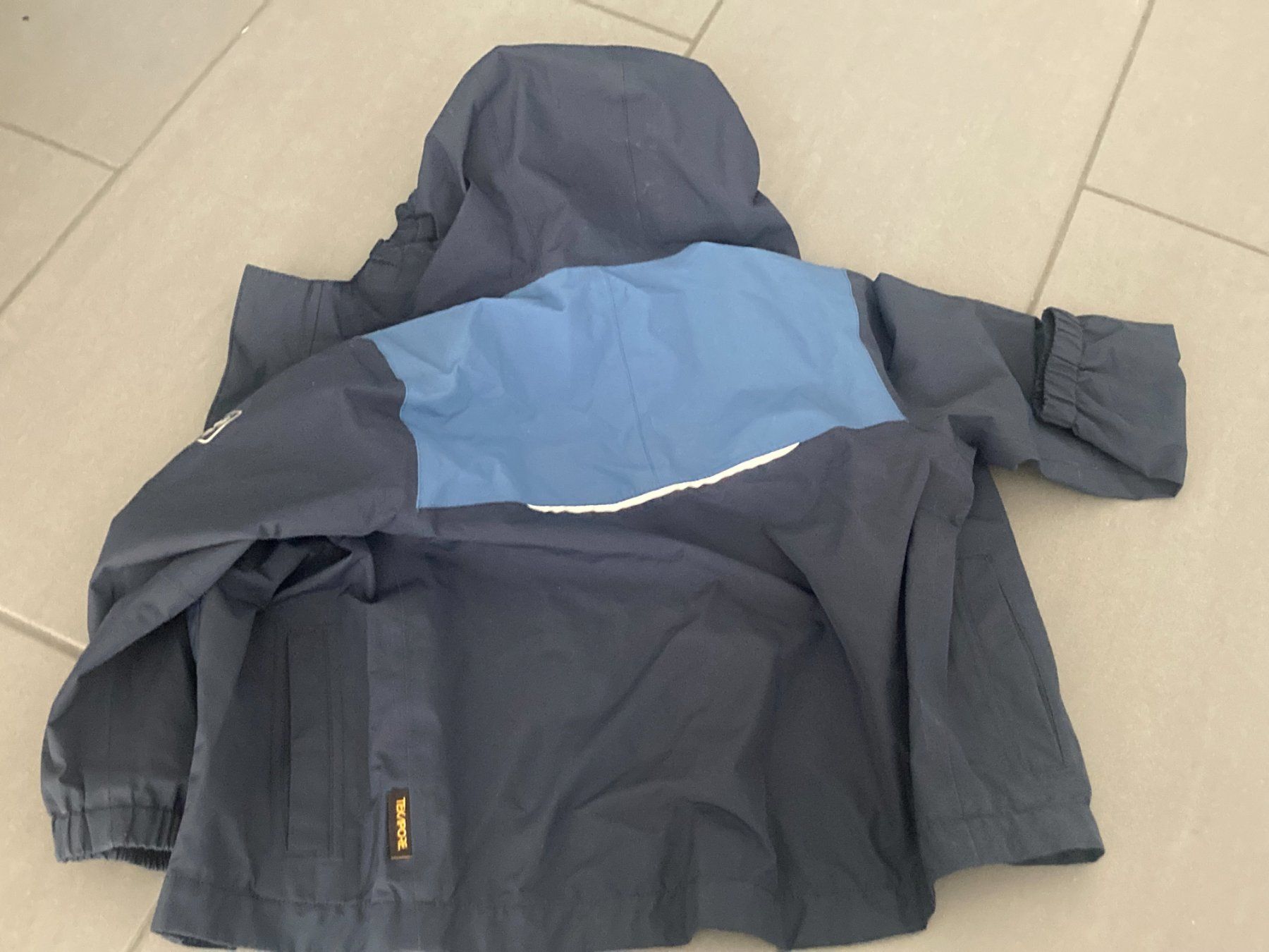 Jack Wolfskin Giacche & Cappotti: Jack Wolfskin Regenjacke Gr. 104 – Usato da Stüsslingen venduto da ascabatjo 4