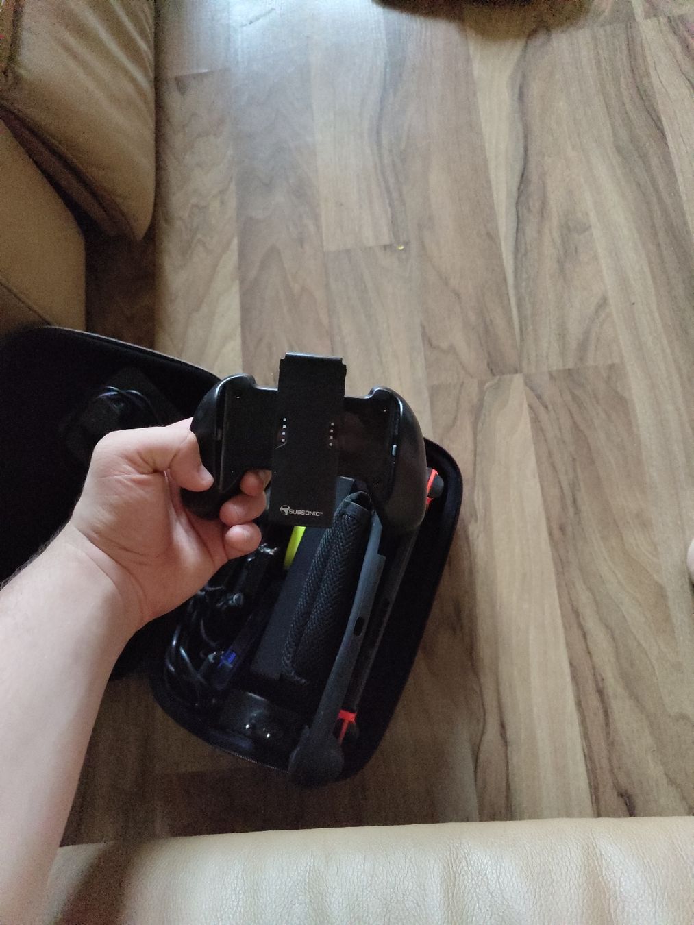 Nintendo Consoles: Nintendo switch V1 Good condition  – D'occasion à Zetzwil par FrlsNekomaJonny 7