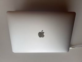 MacBook Pro 13" (2017) • i5 • 8GB RAM • 120GB SSD • Netzteil