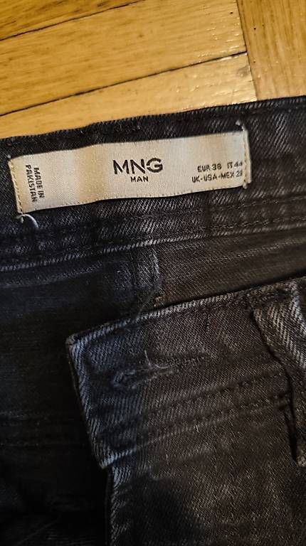 Pantaloni: Shorts gr 38 – Usato da Basel venduto da wis_c5wz