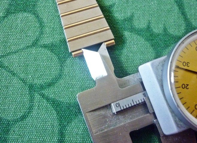 Certina Orologi: Vintage Certina Bicolor Armband Ref. 58 397 – Usato da Adliswil venduto da di_hans 6