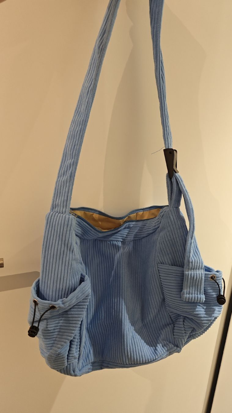 Taschen für Damen: Hellblaue Cord Umhängetasche – Neu (gemäss Beschreibung) aus Bülach von mastika82 2