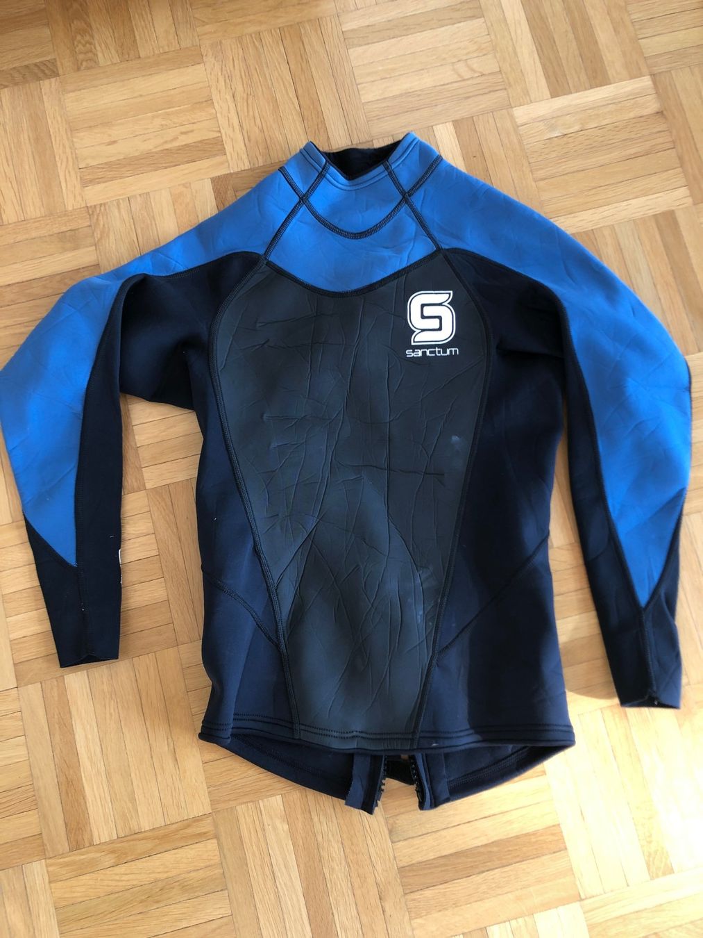 Aquilone: Neopren Shirt Sanctum – Usato da Meggen venduto da eliot66