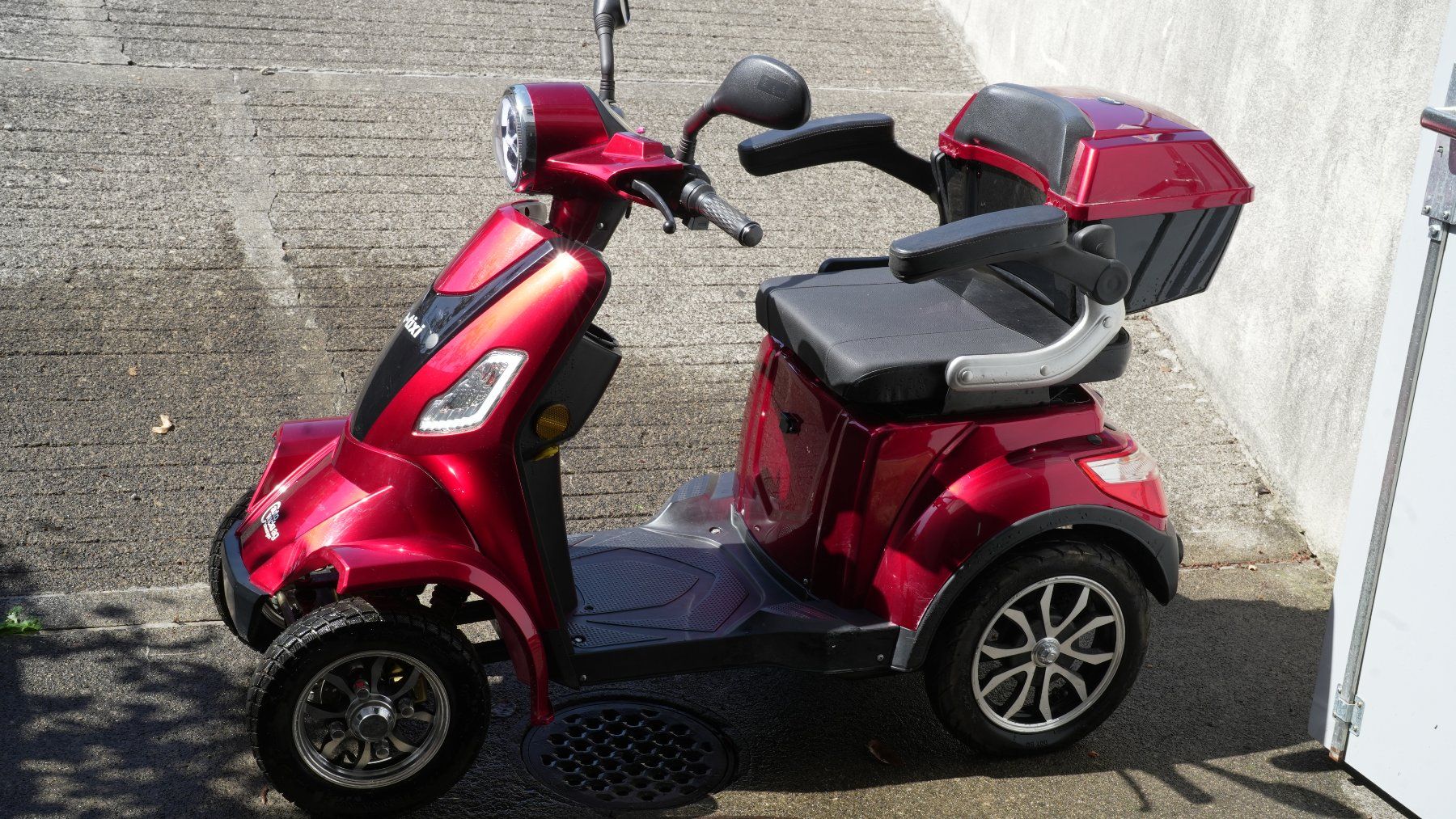 Veicoli elettrici: Seniorenmobil e-tixi 4 – Usato da Hausen AG venduto da diverww