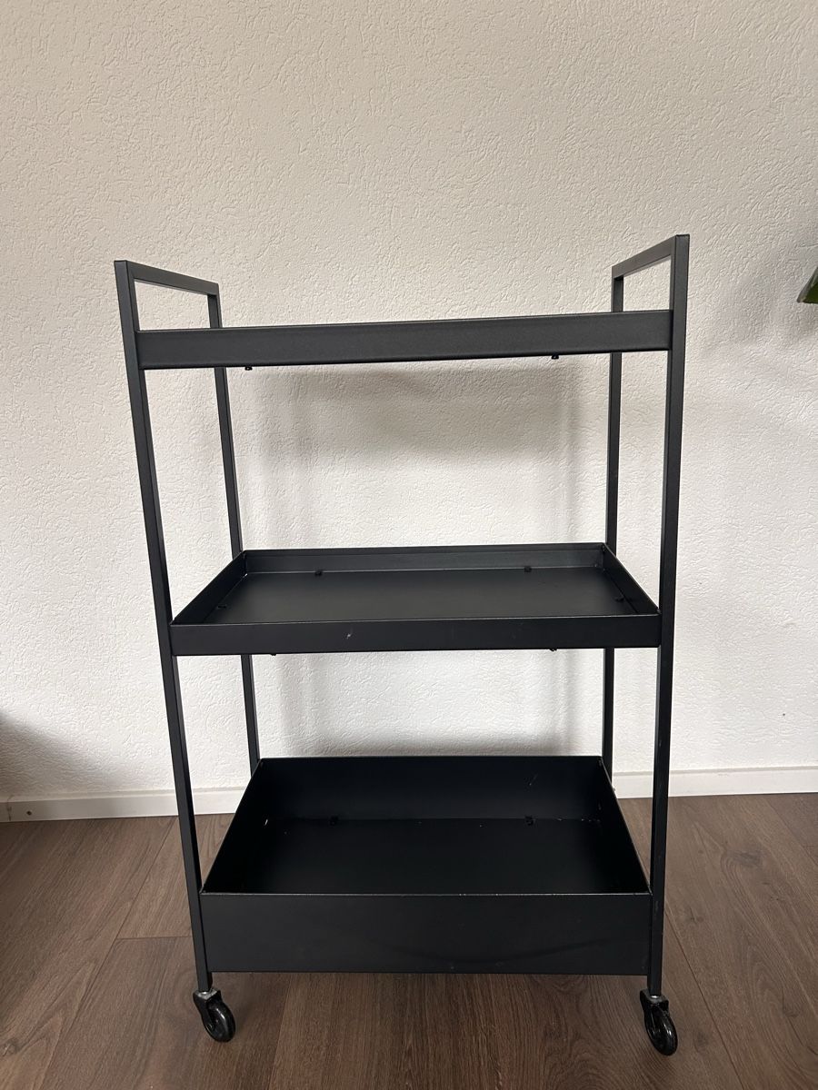 Ikea Tutte le decorazioni: Servierwagen – Usato da Neuhausen venduto da vik_j5v8